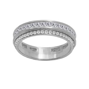 Diamond Wedding Band 18k